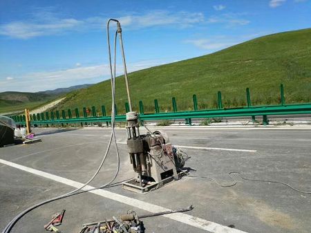 畅好乡公路地基基础注浆加固